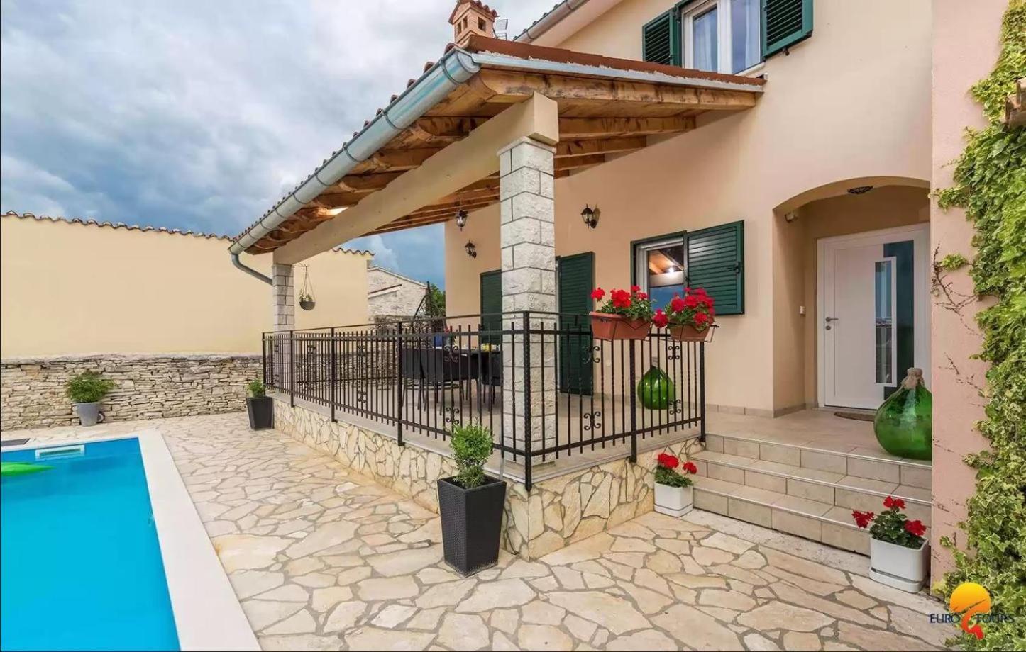 Villa Grguci Kanfanar Exterior photo
